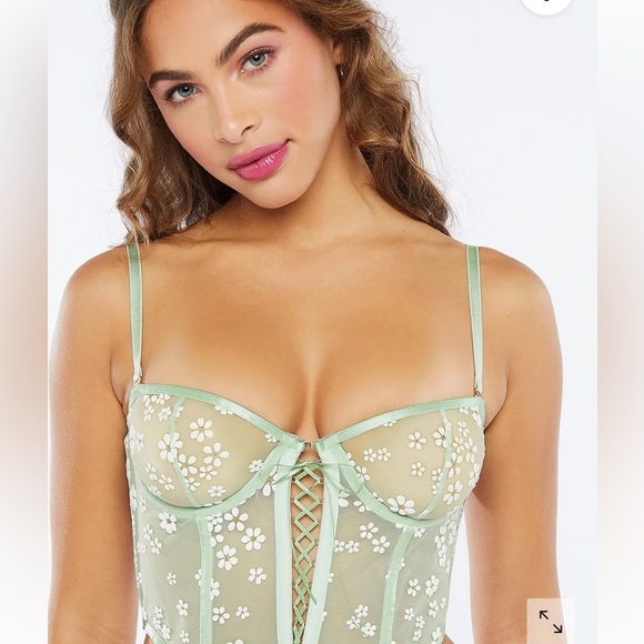 Savage X Fenty Mint Hint Green Puff Daisy Unlined Bustier Set with Bikini Panty - Picture 5 of 16